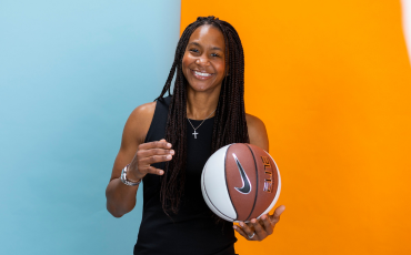 WNBA Stars, Coaches & Analysts